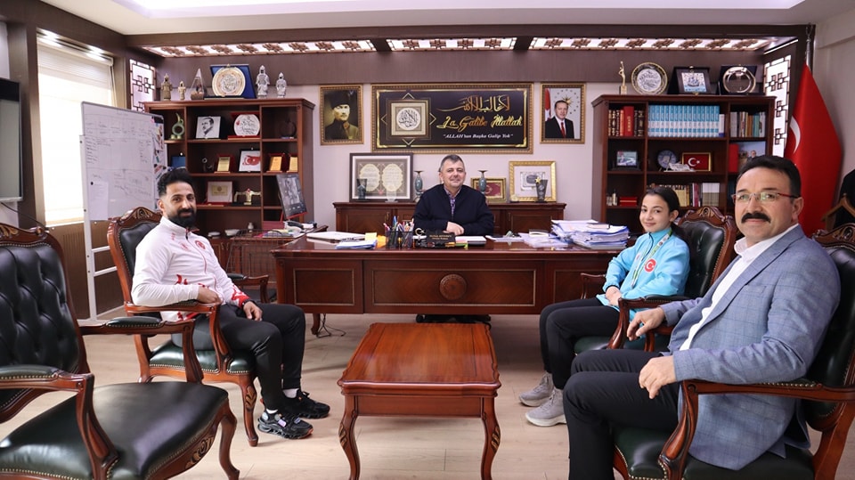 Genç Şampiyondan Belediye Başkanımız Serkan Koyuncu’ya Ziyaret