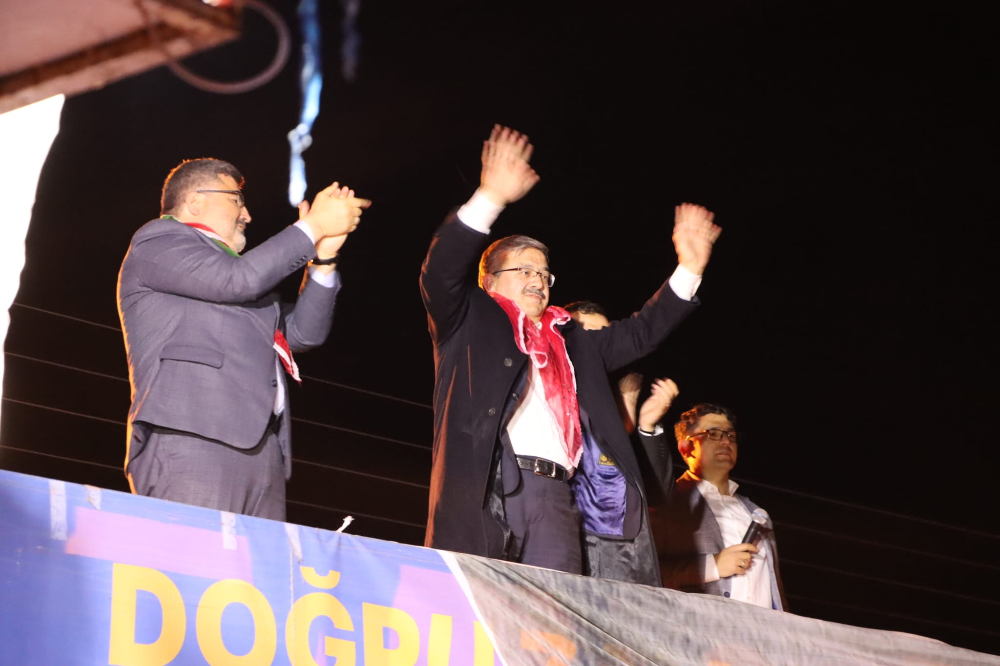 AK Parti Milletvekili Yurdunuseven Afyonkarahisar'da Hemşehrileriyle Buluştu