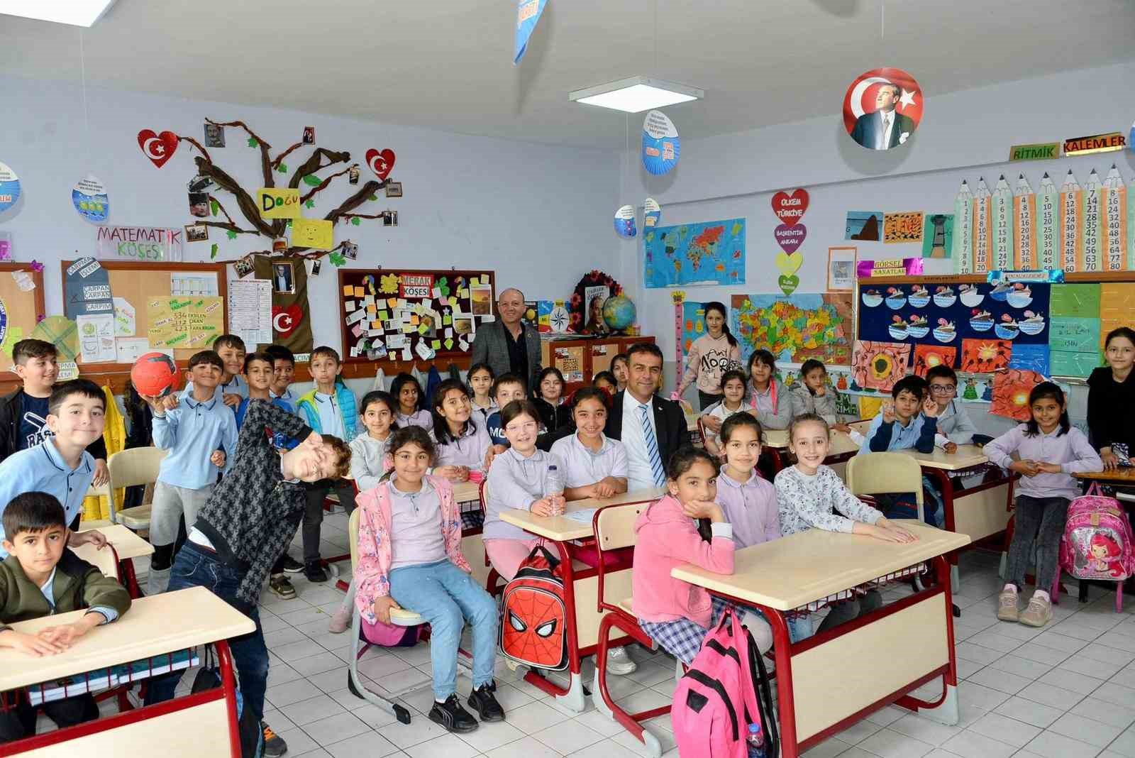 Bozüyük Belediye Başkan Yardımcısı Öğrencilere Belediyenin Görevlerini Anlattı