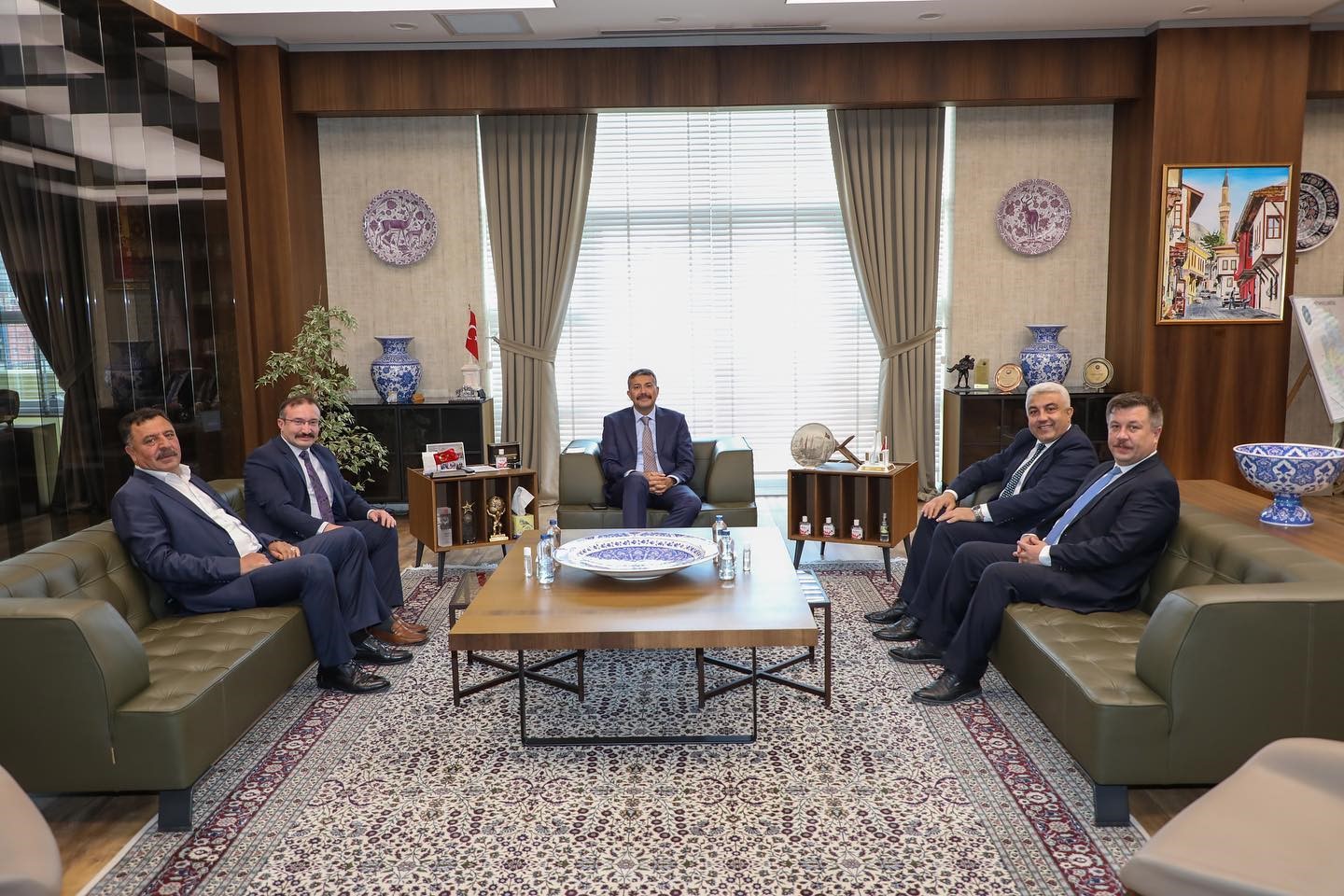 Kütahya Valisi, Emet ve Hisarcık Belediye Başkanlarını Kabul Etti.