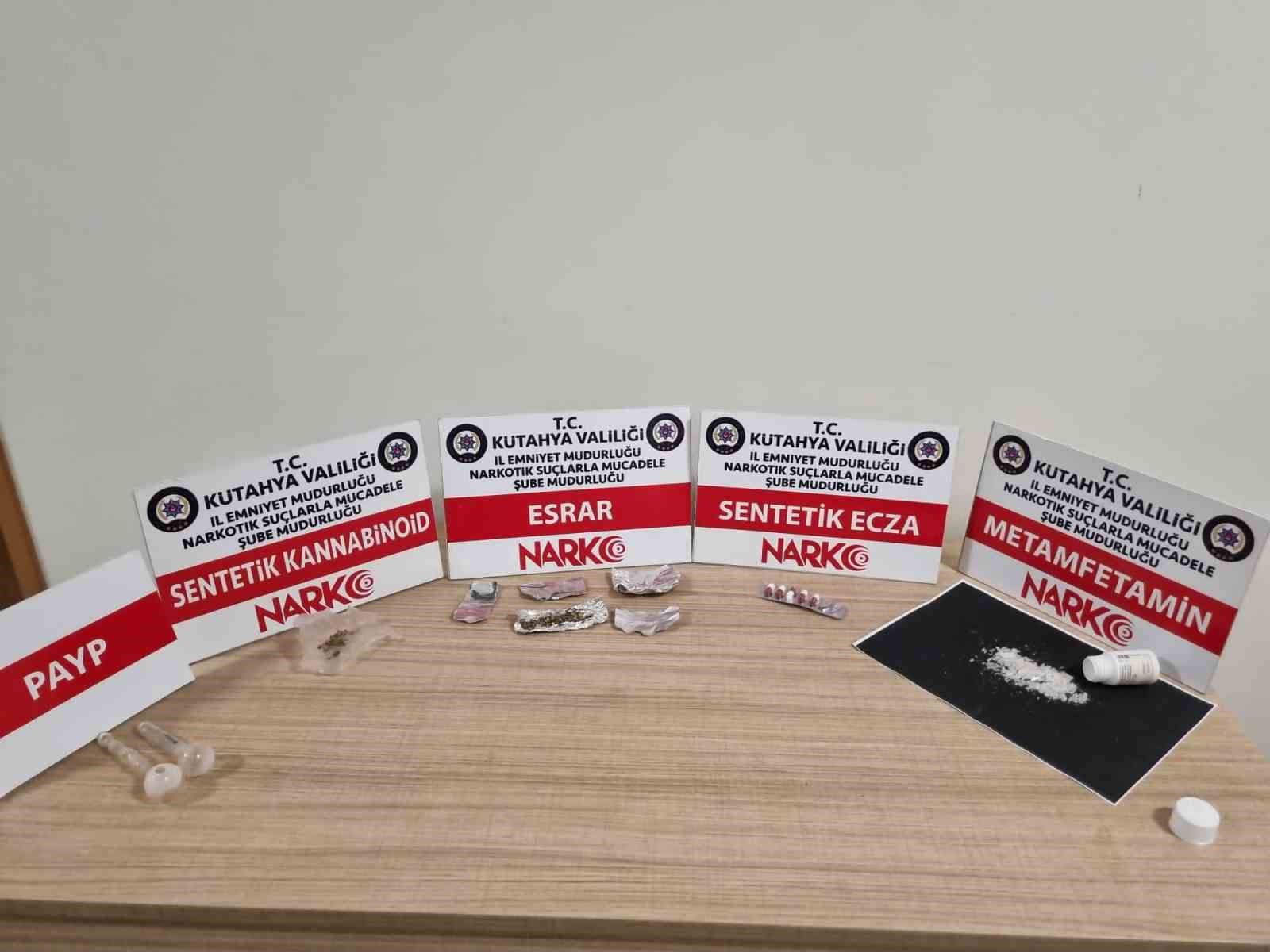 Kütahya'da Uyuşturucu Operasyonunda 3 Şüpheli Yakalandı