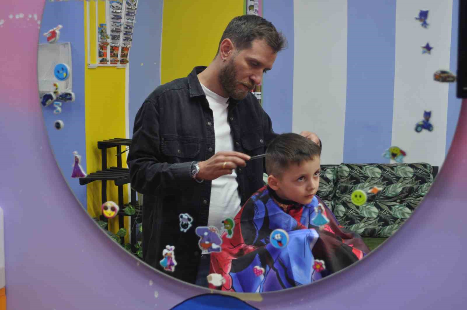 Eskişehir'de çocuklar için özel bir berber dükkânı açıldı.