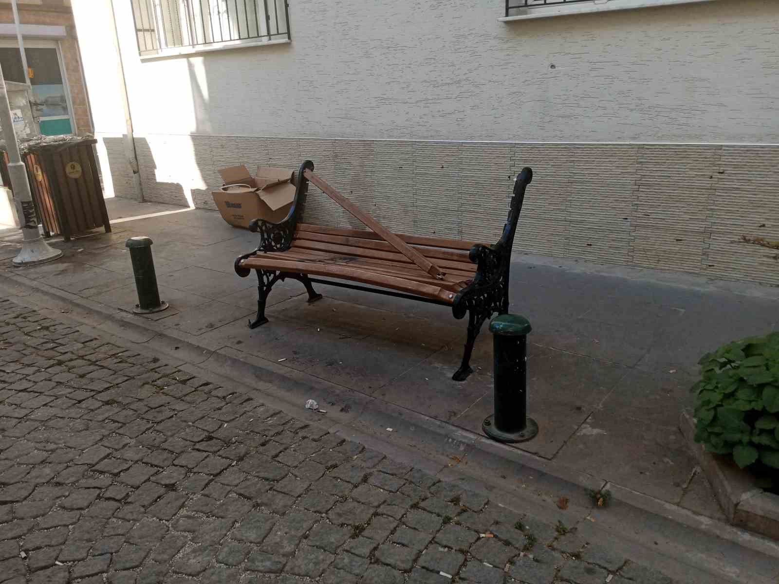 Eskişehir'de Merkezi Noktadaki Bank Kırıldı