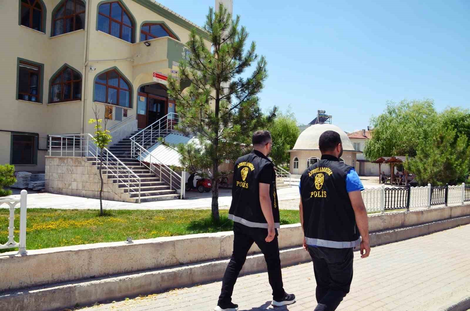 Afyonkarahisar'da Dilencilik ve Seyyar Satıcılara Denetim