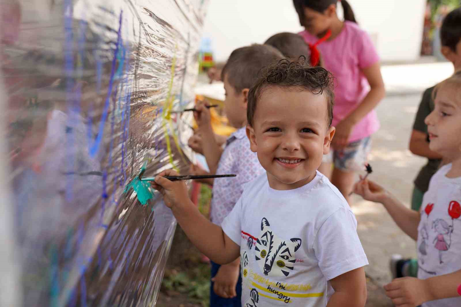 Tepebaşı Belediyesi, Çocuk Sanat ve Kültür Merkezlerinde Oyun ve Beceri Grubu Etkinlikleri düzenliyor.