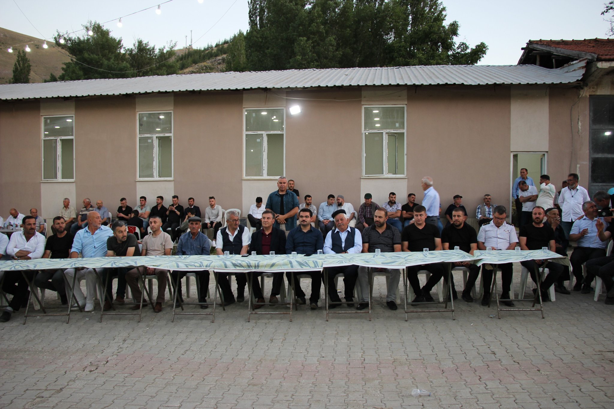 Düğünde üst düzey askeri yetkililer hazır bulundu.