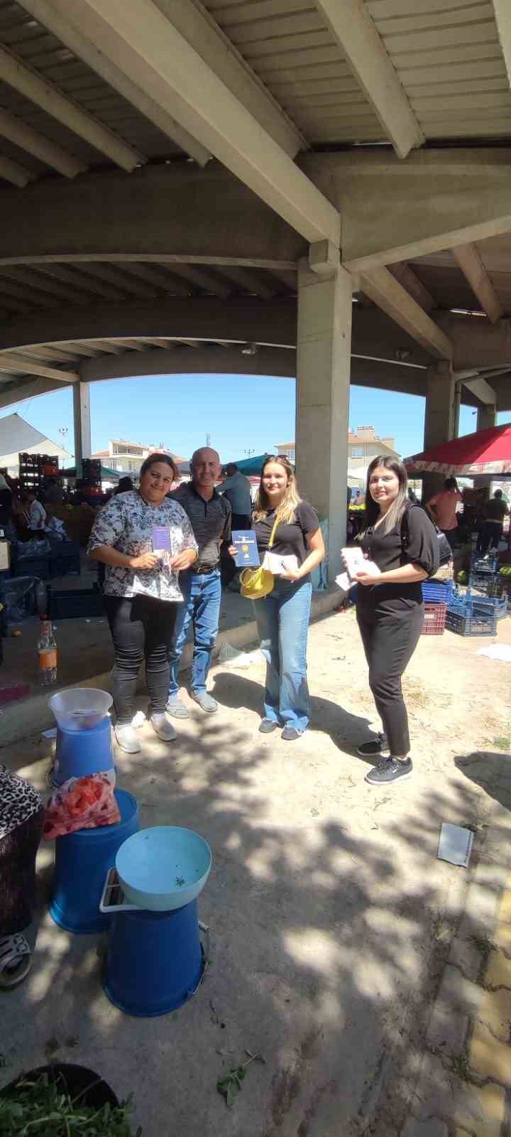 Kadına yönelik şiddetle mücadele için broşür dağıtıldı