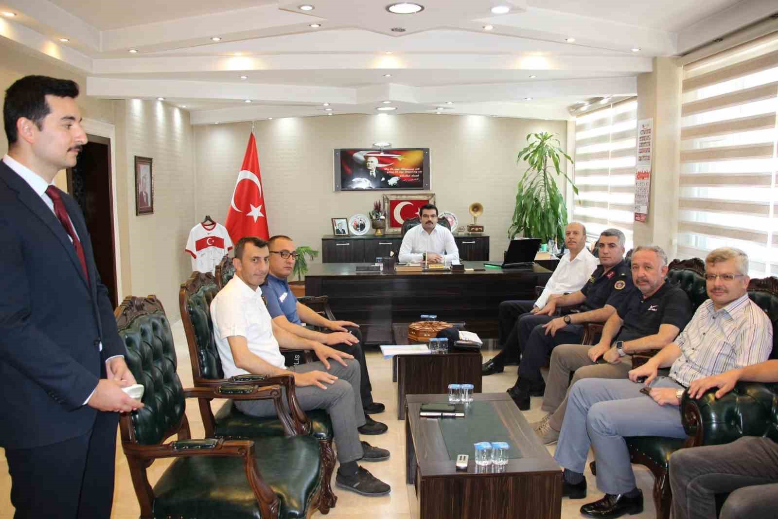 Şuhut'ta 'Bağımlılıkla Mücadele İlçe Kurul Toplantısı' yapıldı