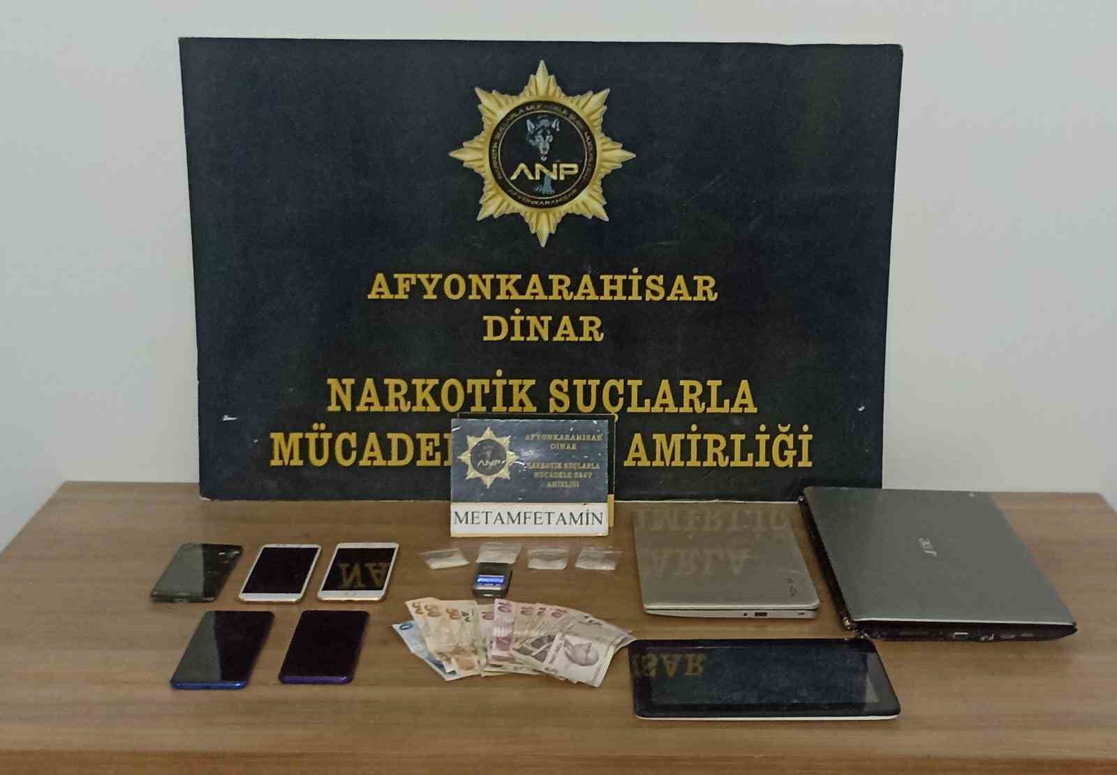 Afyonkarahisar'da Uyuşturucu Kaçakçısı Yakalandı!