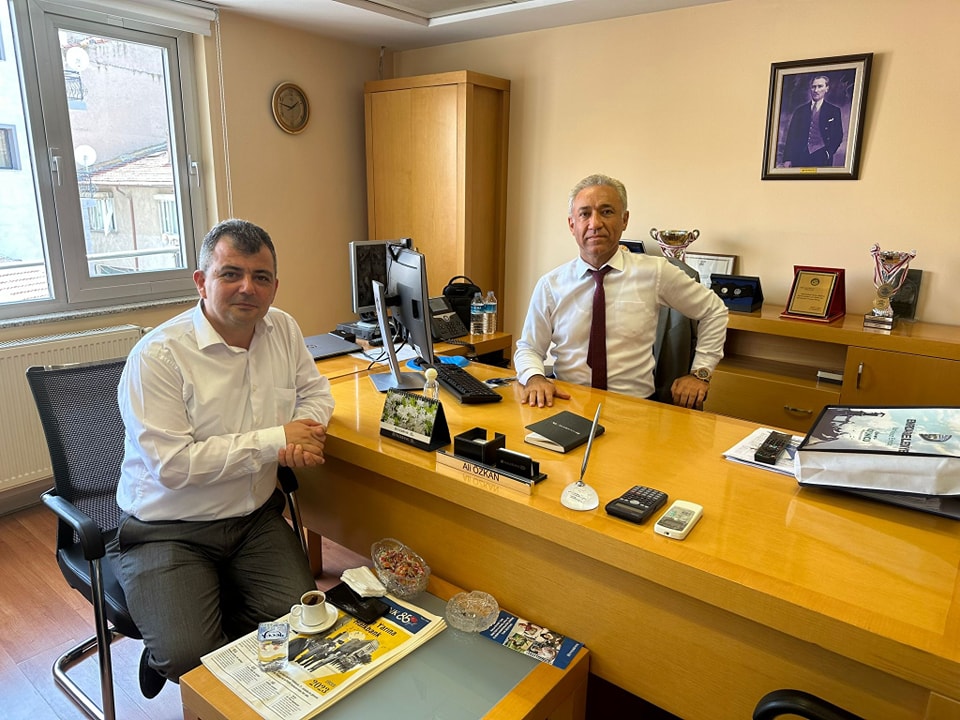 Belediye Başkanı Ali Özkan'ı ziyaret etti.