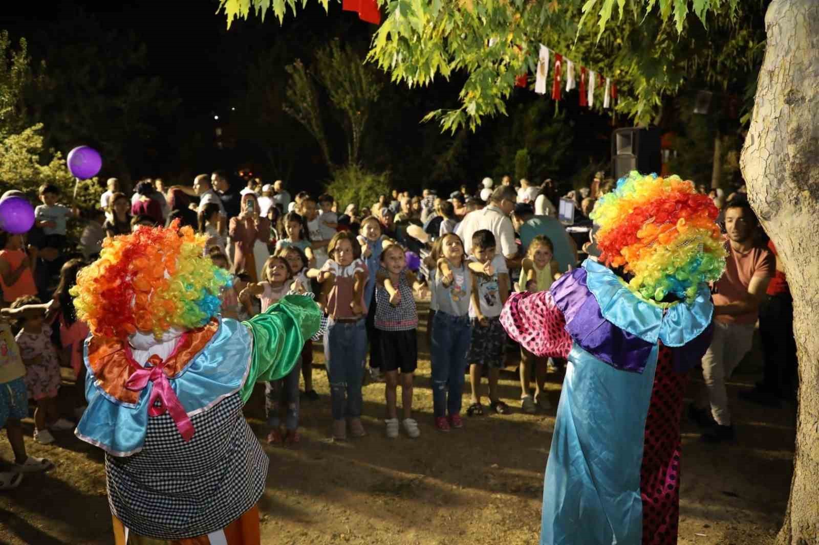 Afyonkarahisar Belediye Başkanı Mahalle Buluşmaları düzenliyor