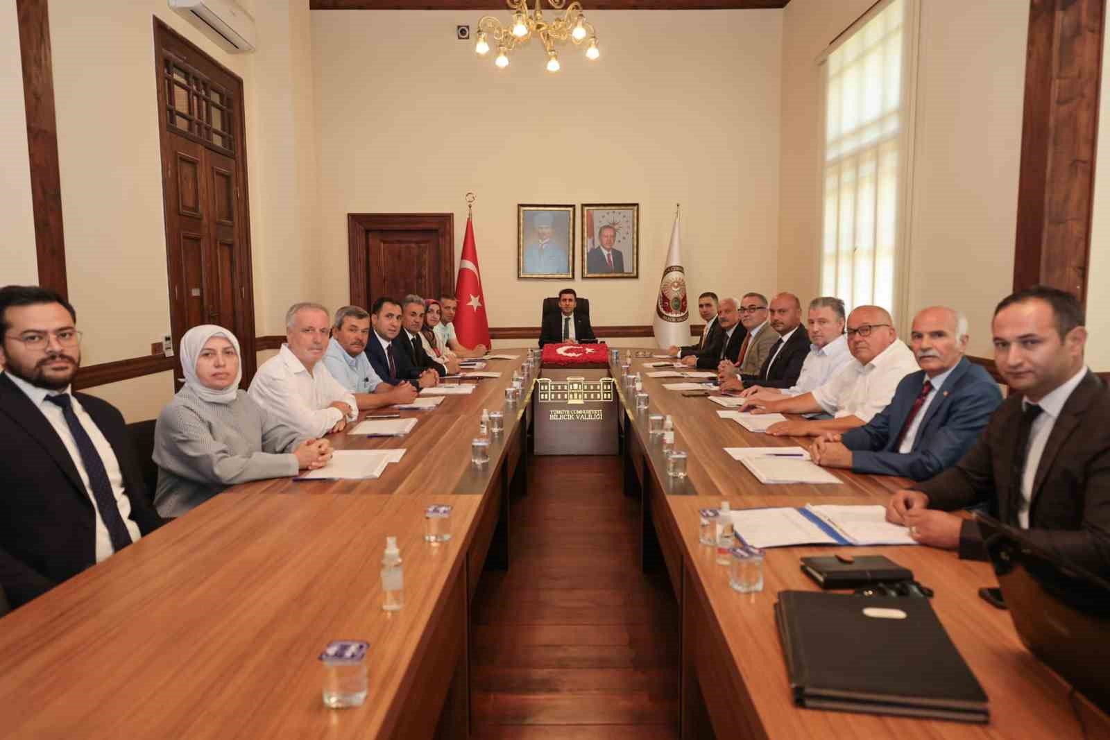 Bilecik Valisi Şefik Aygöl: 