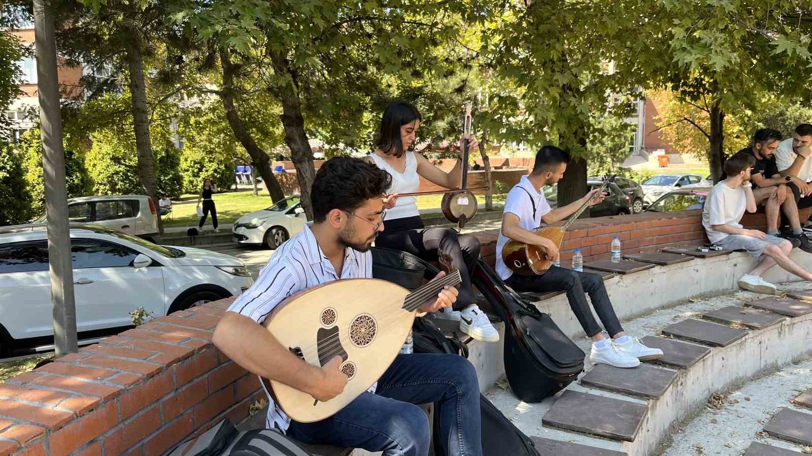 Eskişehir Anadolu Üniversitesi Devlet Konservatuvarı Sınavlarına Yoğun Başvuru