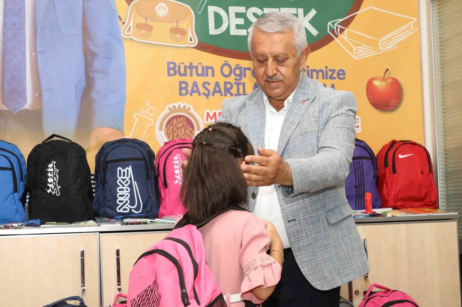 Afyonkarahisar Belediyesi, Eğitime Destek Vermeye Devam Ediyor
