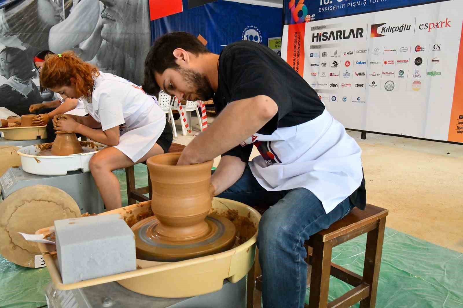 Tepebaşı Belediyesi'nin düzenlediği torna yarışması büyük ilgi gördü.