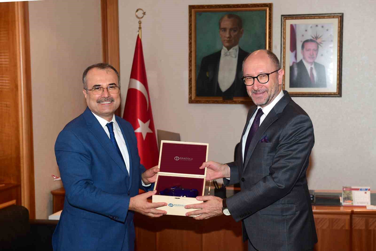 Marmara ve Anadolu Üniversiteleri İş Birliği için Buluştu