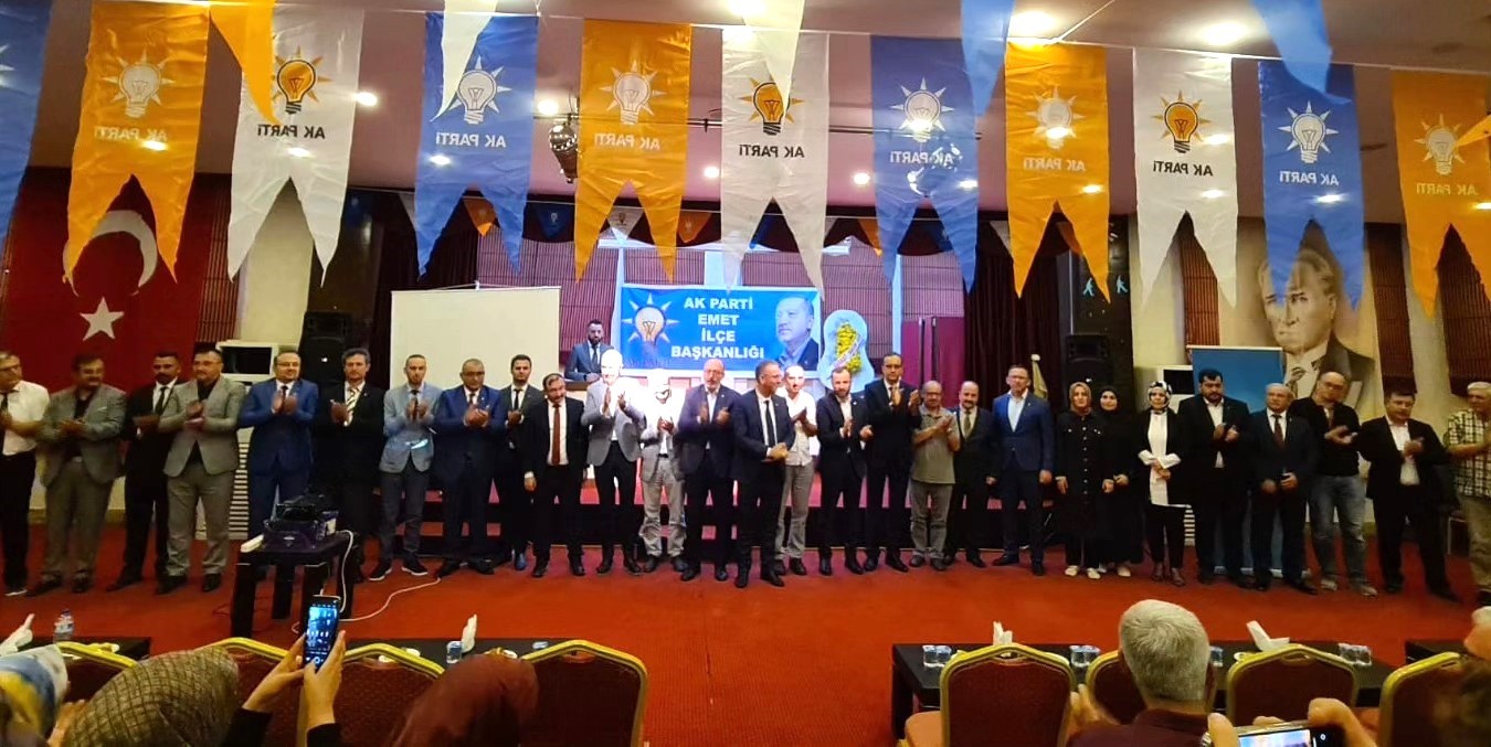 Emet'te AK Parti'den Büyük Teşkilat Buluşması