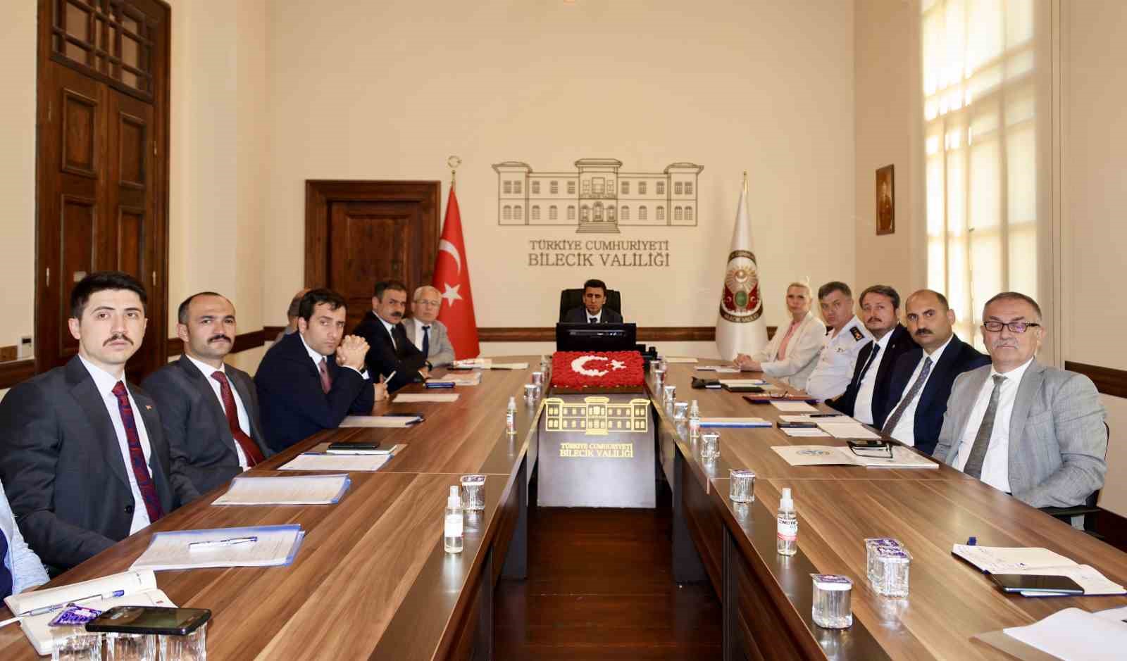 Bilecik Valisi Üniversite Öğrencilerinin Barınma Sorununu Çözüyor.