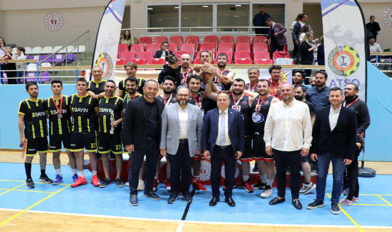 Afyonkarahisar Ticaret ve Sanayi Odası tarafından düzenlenen 17. ATSO Spor Oyunları'nda Basketbol Branşı Şampiyonu Afyonkarahisar Barosu oldu.