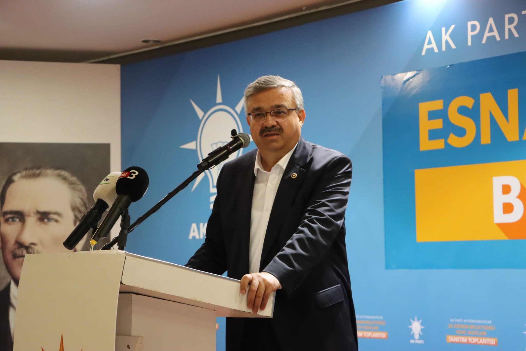 AKP li Yurdunuseven' den Atatürk' ü Anamadan  Zafer Bayramını Kutlaması 